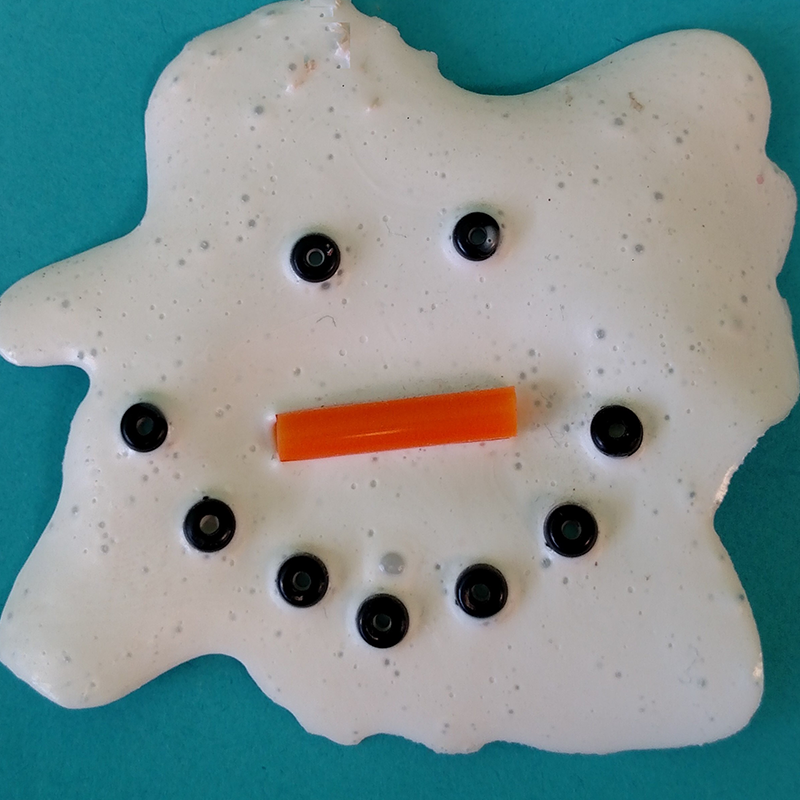 Kidcreate Studio - Chicago Lakeview, Snowman Slime Art Project